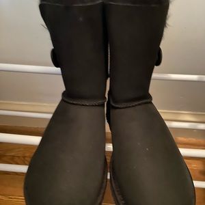 Ugg Bailey Button